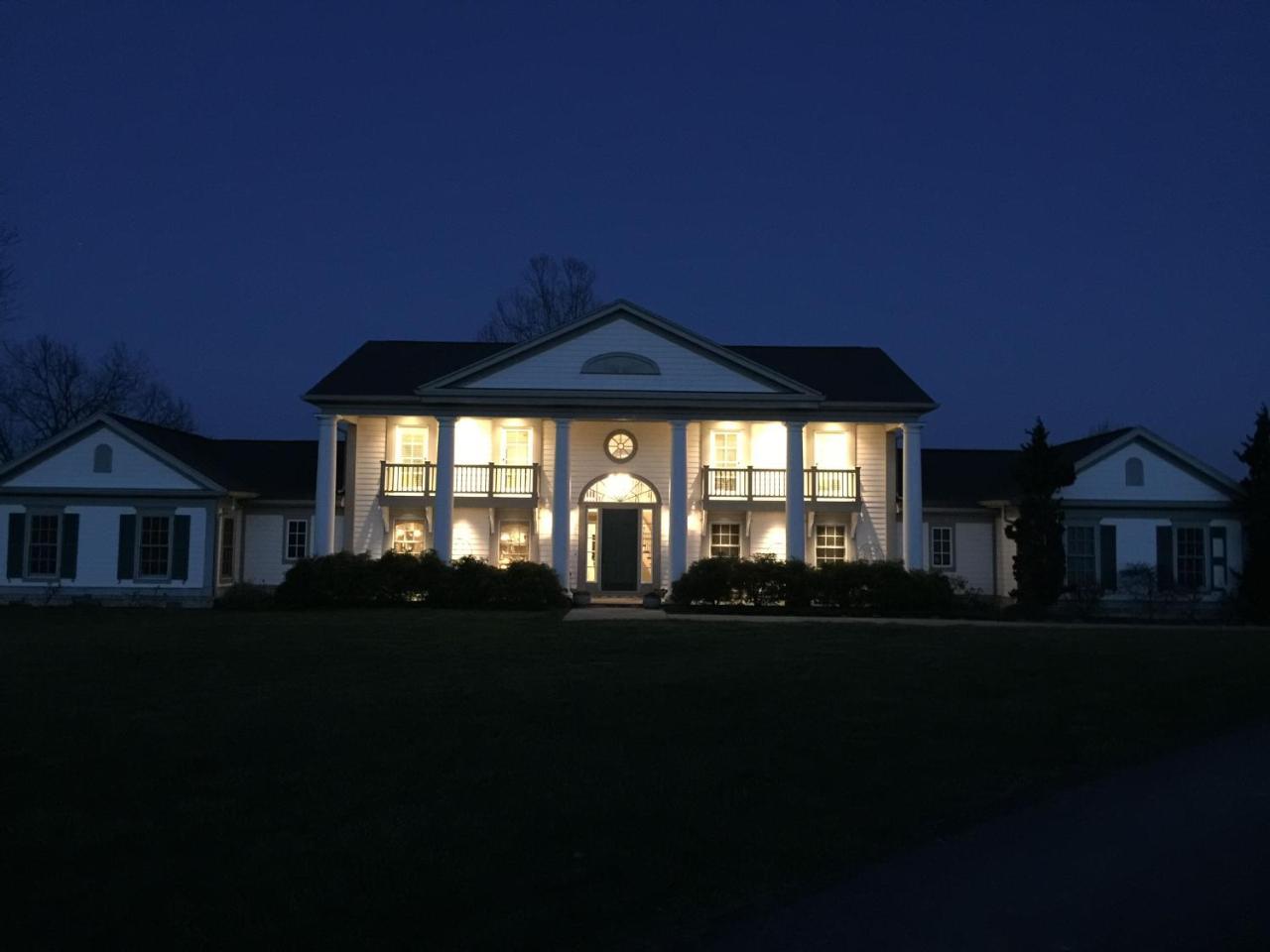 Midway The B & B At Queenslake المظهر الخارجي الصورة